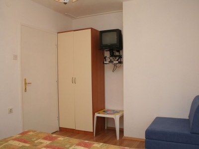 Apartment Two bedroom apartment near beach Cove Zarace (Gdinj), Hvar A-4598-b - Outdoor photo 21