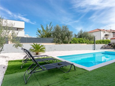 Holiday house Comfortable and spacious house with terrace Kaštel Štafilić, Kaštela K-23486 - Outdoor photo 8