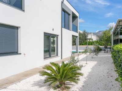 Holiday house Comfortable and spacious house with terrace Kaštel Štafilić, Kaštela K-23486 - Outdoor photo 15