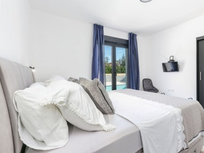 Holiday house Comfortable and spacious house with terrace Kaštel Štafilić, Kaštela K-23486 - Outdoor photo 27