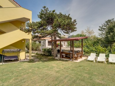 Apartment Two bedroom apartment with terrace Baška, Krk A-13907-c - Outdoor photo 8