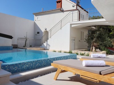 Holiday house Comfortable and spacious house near beach Cove Slatina, Korčula K-23711 - Outdoor photo 6