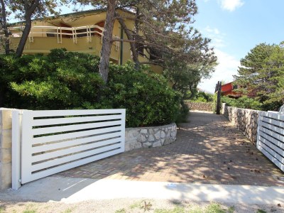 Apartment Two bedroom apartment with terrace and sea view Baška, Krk A-24143-b - Outdoor photo 6