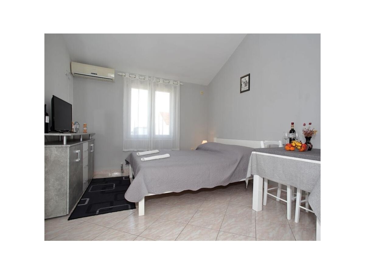 Apartment Studio flat with balcony Nin, Zadar AS-24385-a - Outdoor photo 5