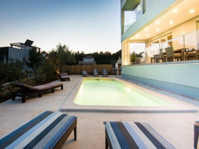 Villa Villa mit Pool und Meerblick in Fazana - Horizont - Outdoor photo 6