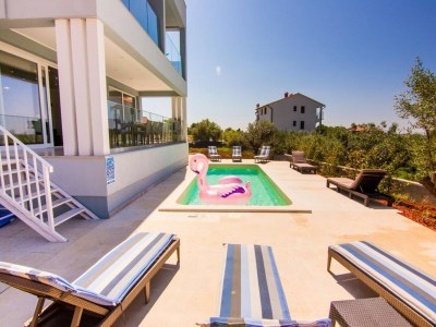 Villa Villa mit Pool und Meerblick in Fazana - Horizont - Outdoor photo 8