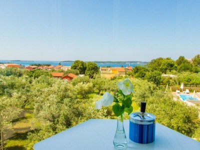 Villa Villa mit Pool und Meerblick in Fazana - Horizont - Outdoor photo 11