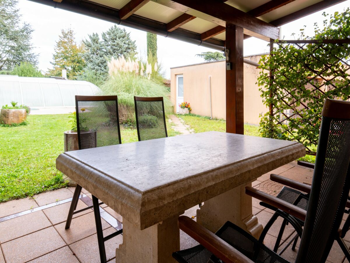 Holiday house Spacious Holiday Home in Verteneglio - Outdoor photo 4