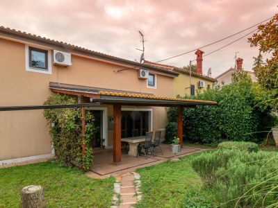Holiday house Spacious Holiday Home in Verteneglio - Outdoor photo 10