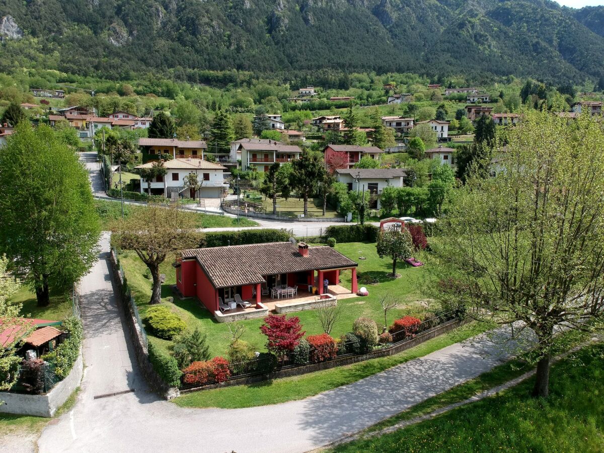 Villa Villa by Lake Idro with Panoramic Views - Outdoor photo 2