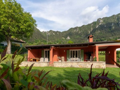 Villa Villa by Lake Idro with Panoramic Views - Outdoor photo 4