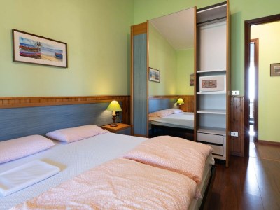 Villa Villa by Lake Idro with Panoramic Views - Features photo 15