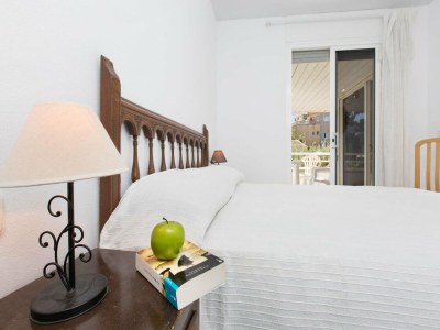 Apartment Apartment in beautiful beach of Pals - Features photo 9