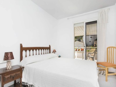 Apartment Apartment in beautiful beach of Pals - Features photo 12