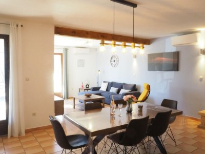 Holiday house House in Vaison-la-Romaine with Pool - Features photo 4