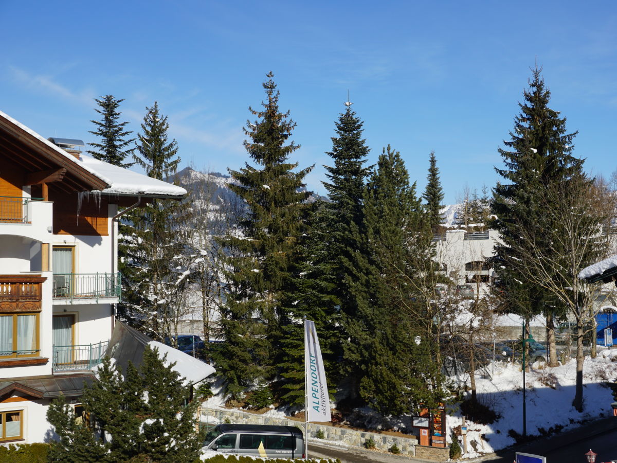 Holiday apartment Apartment Alpendorf - Outdoor photo 3