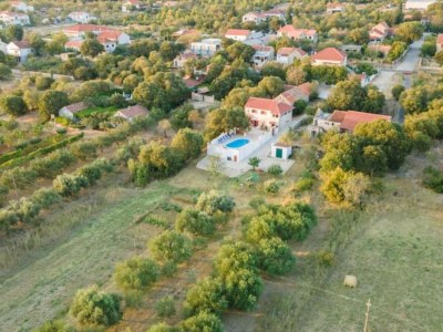 Holiday house The Grandfather Villa – Heated Pool Retreat - Outdoor photo 6