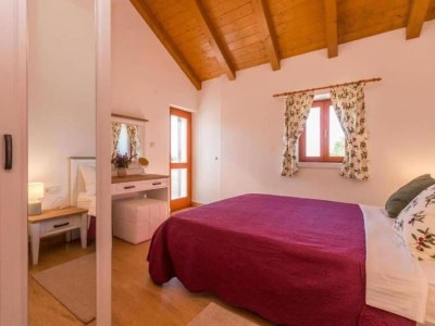 Holiday house The Grandfather Villa – Heated Pool Retreat - Features photo 18