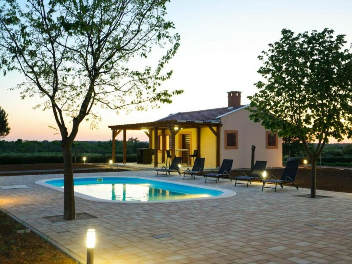 Holiday house Villa Maja - Three bedroom villa with pool - Outdoor photo 5