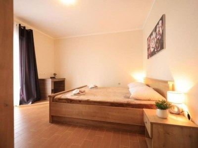 Holiday house Villa Maja - Three bedroom villa with pool - Features photo 13