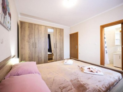 Holiday house Villa Maja - Three bedroom villa with pool - Features photo 15