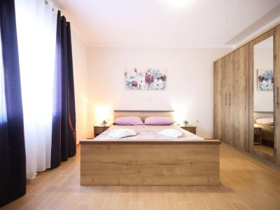 Holiday house Villa Maja - Three bedroom villa with pool - Features photo 28