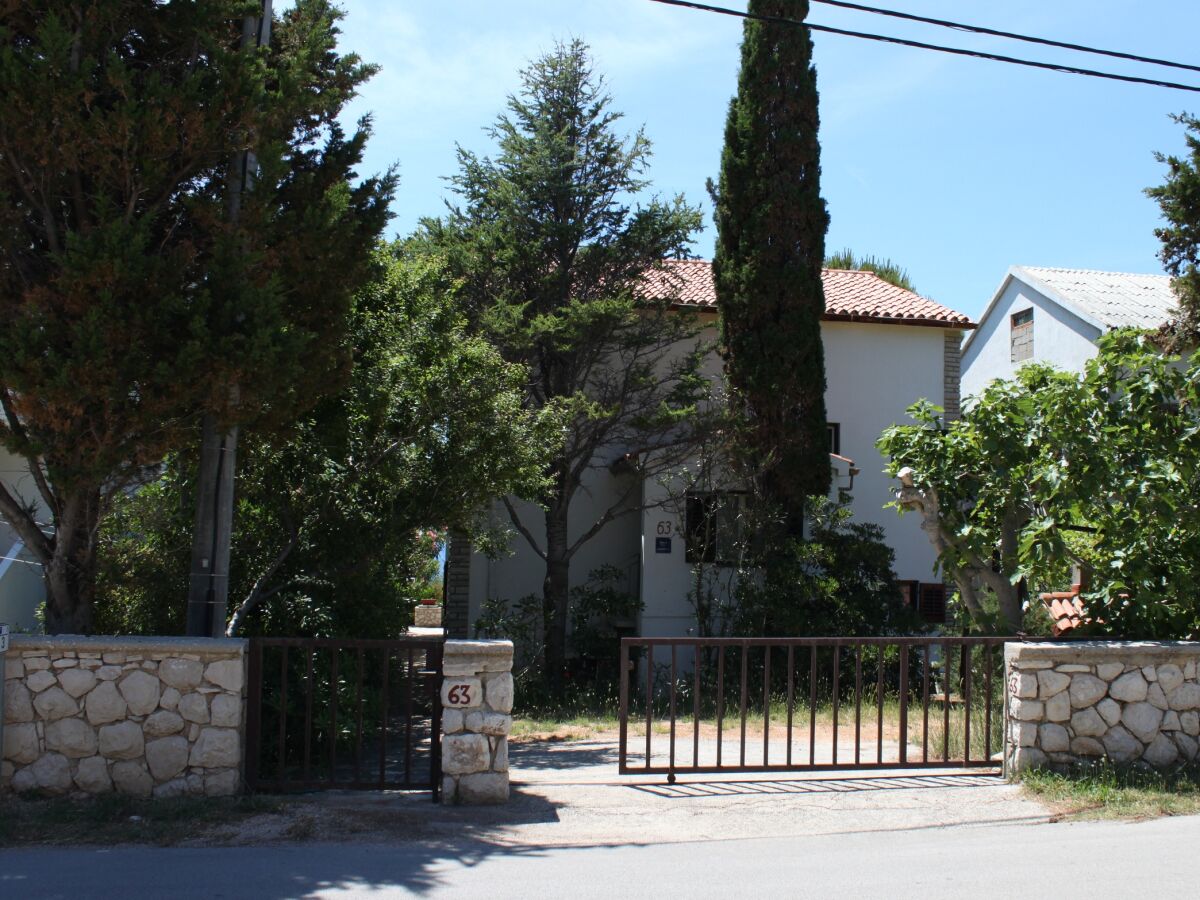 Apartment Three bedroom apartment near beach Stara Novalja, Pag A-6390-a - Outdoor photo 3