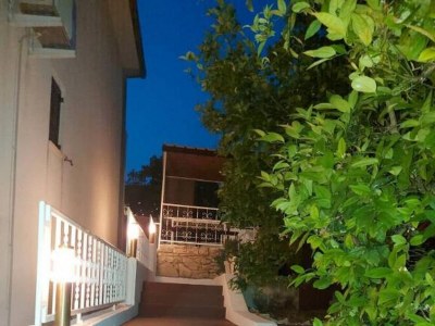 Apartment Three bedroom apartment with balcony and sea view Nečujam, Šolta A-13884-b - Outdoor photo 6