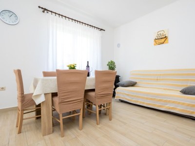 Apartment Three bedroom apartment with terrace and sea view Šilo, Krk A-18703-a - Outdoor photo 13