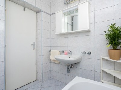 Apartment Three bedroom apartment with terrace and sea view Šilo, Krk A-18703-a - Outdoor photo 28