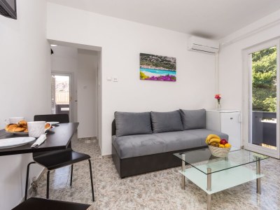 Apartment One bedroom apartment with balcony Baška, Krk A-18818-a - Outdoor photo 4