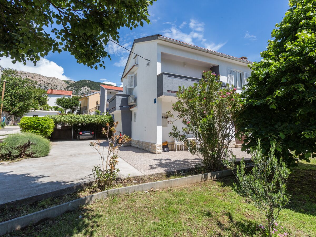 Apartment One bedroom apartment with balcony Baška, Krk A-18818-b - Outdoor photo 3