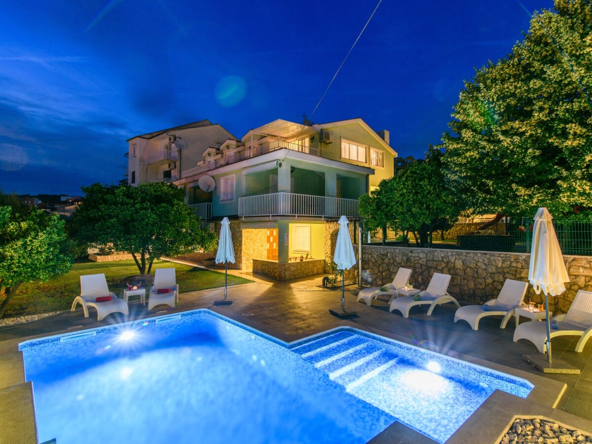 Apartment One bedroom apartment with terrace Okrug Gornji, Čiovo A-18827-e