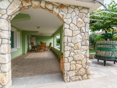 Apartment One bedroom apartment with terrace Okrug Gornji, Čiovo A-18827-e - Outdoor photo 31