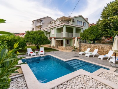 Apartment Two bedroom apartment with terrace and sea view Okrug Gornji, Čiovo A-18827-b - Outdoor photo 2