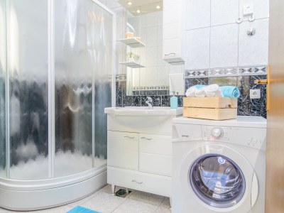 Apartment Two bedroom apartment with terrace and sea view Okrug Gornji, Čiovo A-18827-b - Outdoor photo 33