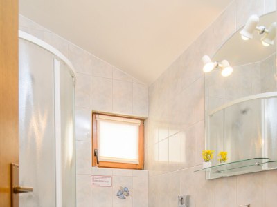 Apartment One bedroom apartment with balcony and sea view Okrug Gornji, Čiovo A-18827-c - Outdoor photo 30