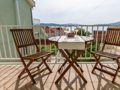 Apartment One bedroom apartment with balcony and sea view Okrug Gornji, Čiovo A-18827-c - Outdoor photo 33