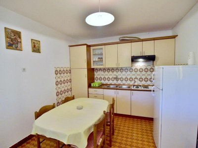 Apartment Two bedroom apartment with terrace and sea view Lopar, Rab A-22583-a - Outdoor photo 7