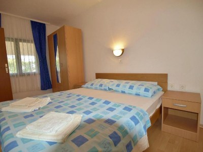 Apartment Two bedroom apartment with terrace and sea view Lopar, Rab A-22583-a - Outdoor photo 8