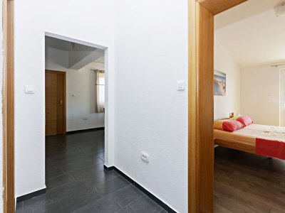 Apartment Two bedroom apartment with balcony and sea view Grebaštica, Šibenik A-24046-a - Outdoor photo 29