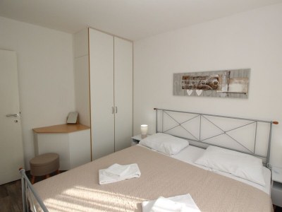 Apartment Two bedroom apartment with terrace and sea view Punat, Krk A-24183-a - Outdoor photo 13