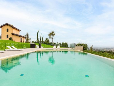 Holiday house Villa in Italy with Infinity Pool & Spa - Outdoor photo 6