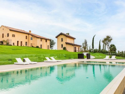 Holiday house Villa in Italy with Infinity Pool & Spa - Outdoor photo 9