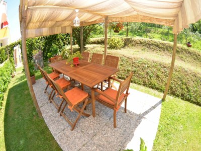 Apartment Holiday Home in Lucca with Pool & Garden - Outdoor photo 13