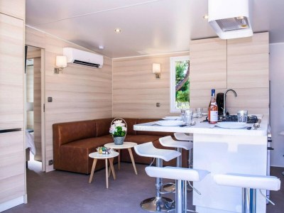 Holiday park VIP mobile home with terrace - Features photo 15