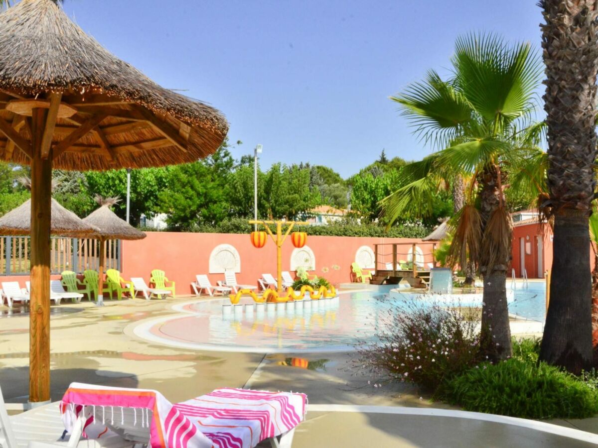 Holiday park Mobilheim Bessan mit Poolspaß - Outdoor photo 5