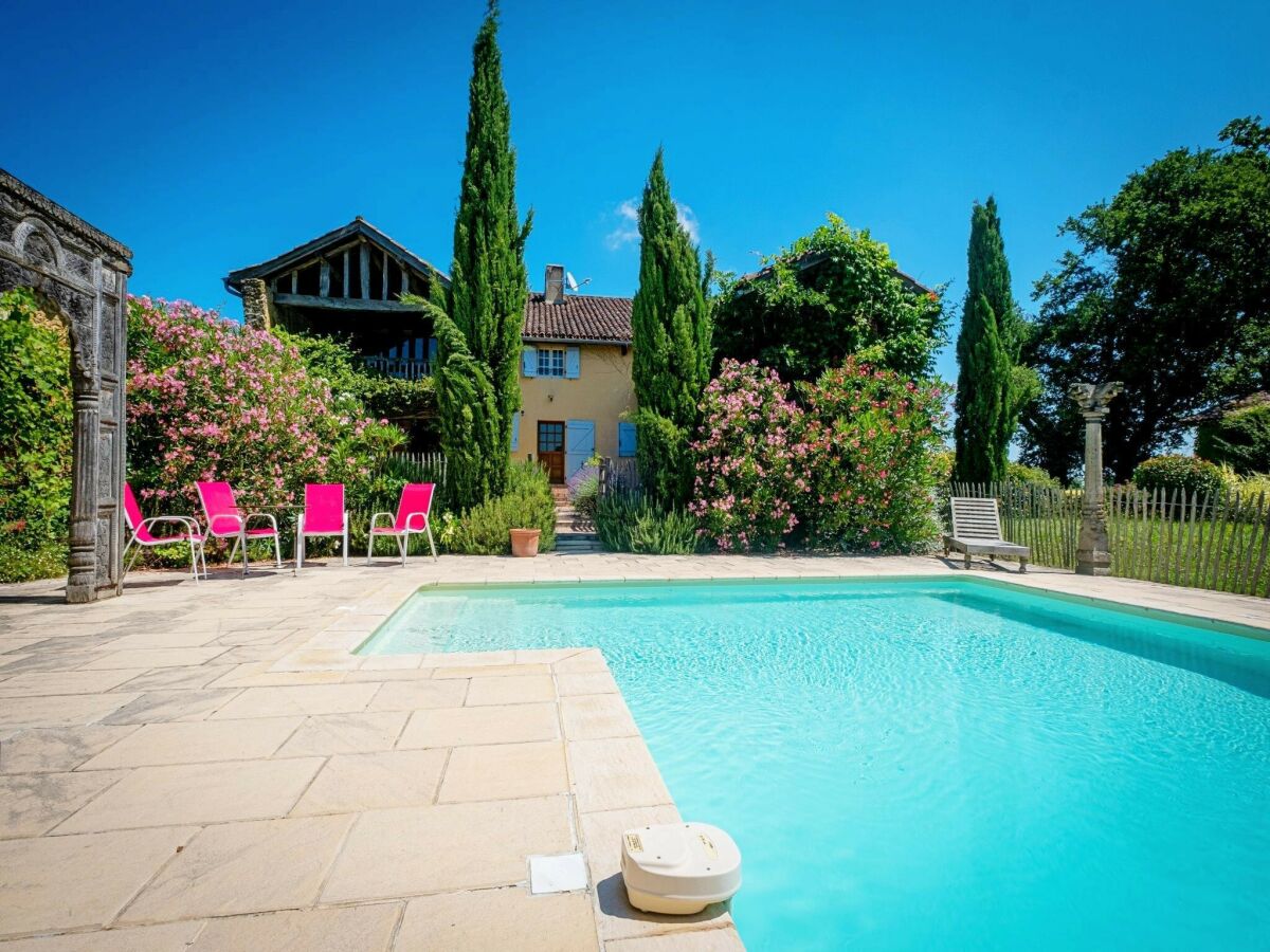 Villa Schönes Bauernhaus mit privatem Pool