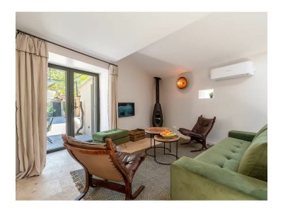 Holiday house LA FONTAINE AUX FÉES - Features photo 23