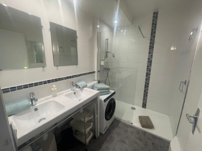 Apartment Peaceful La Pinède apartment for couple - Features photo 13